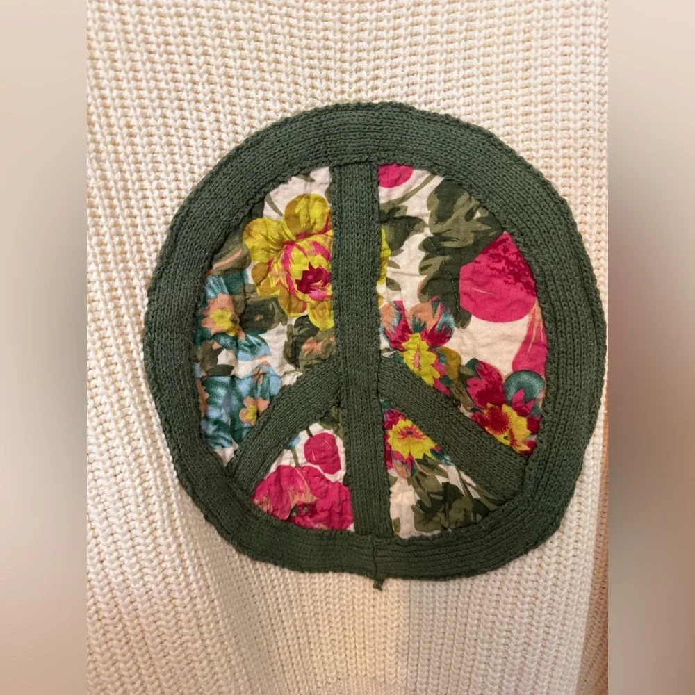 POL Cream Sweater with Green Peace Sign - Picture 6 of 8